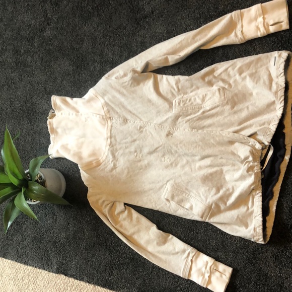 lululemon athletica Tops - LULULEMON cream button up sweater
